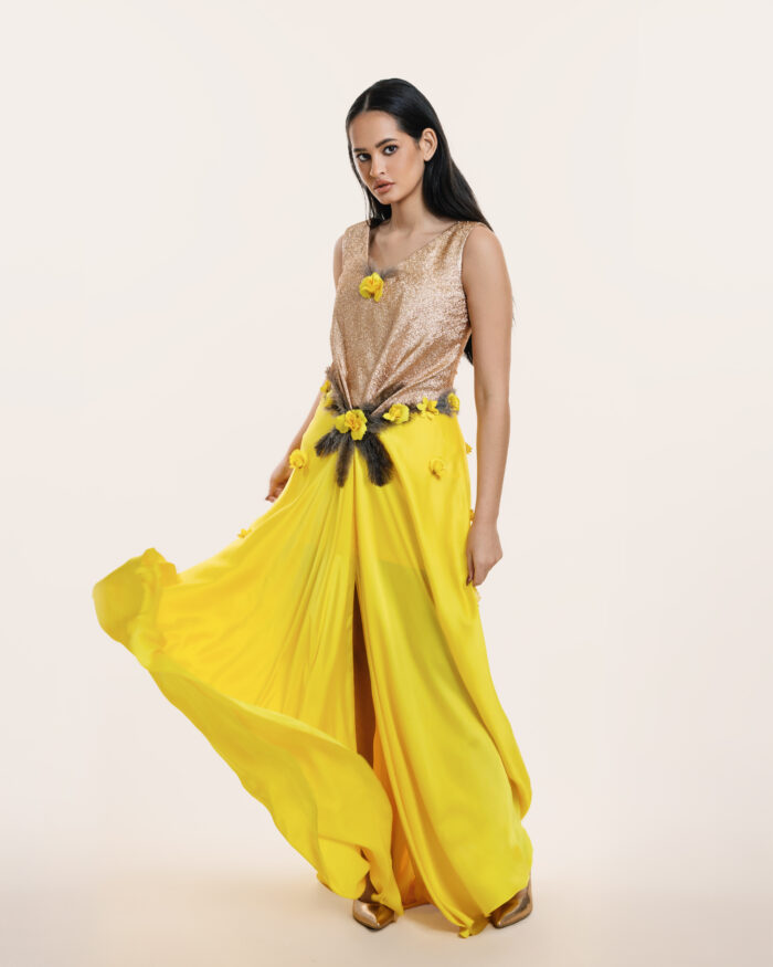 Glitter + Yellow Silk+ Feathers + Flowers - Image 2